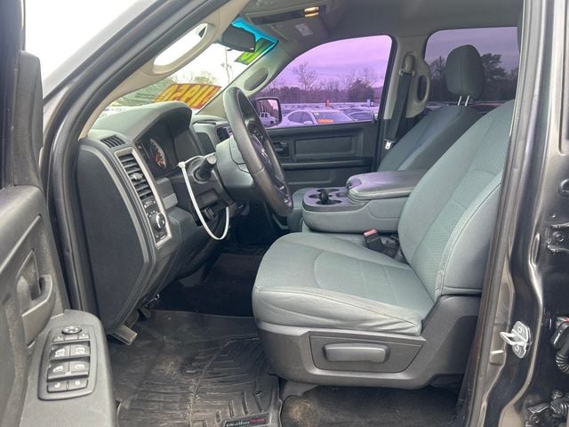 2016 Ram 1500 2WD Quad Cab 140.5" SLT - 22961184 - 7