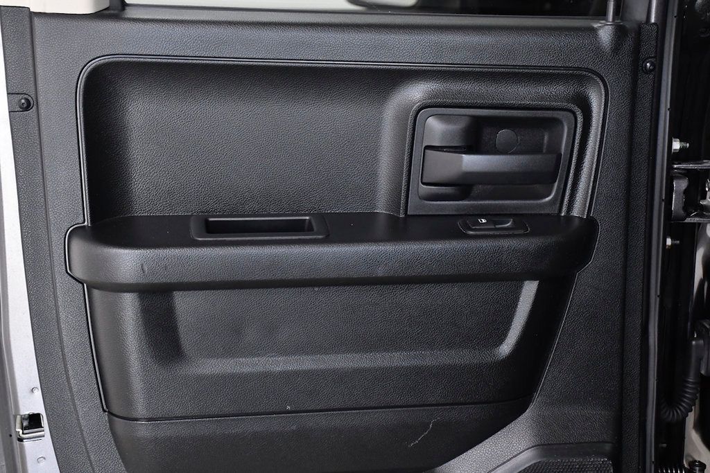 2016 Ram 1500 2WD Quad Cab 140.5" Tradesman - 23063775 - 10