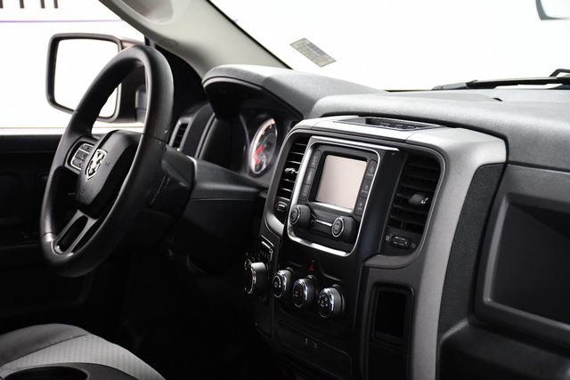 2016 Ram 1500 2WD Quad Cab 140.5" Tradesman - 23063775 - 16