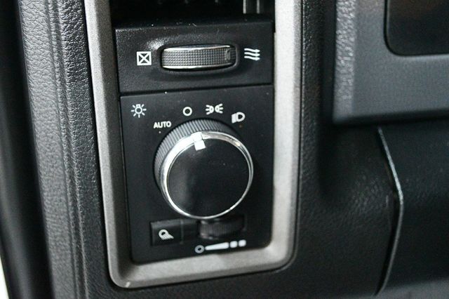 2016 Ram 1500 2WD Reg Cab 120.5" Tradesman - 23038803 - 50