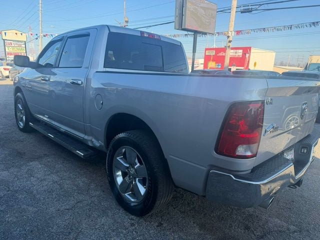 2016 Ram 1500 4WD Crew Cab 140.5" Big Horn - 22967180 - 11