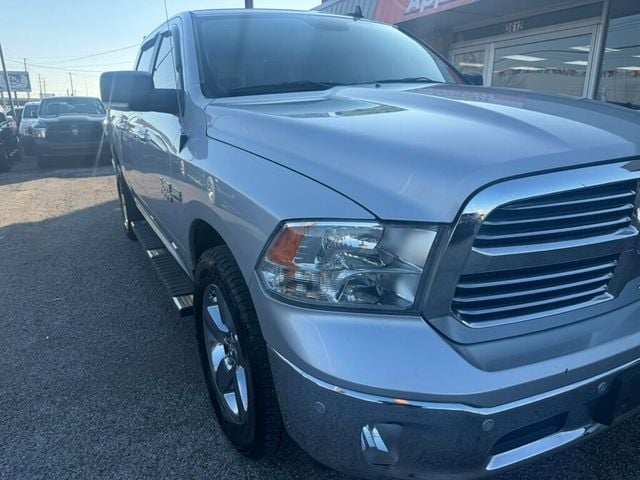 2016 Ram 1500 4WD Crew Cab 140.5" Big Horn - 22967180 - 5