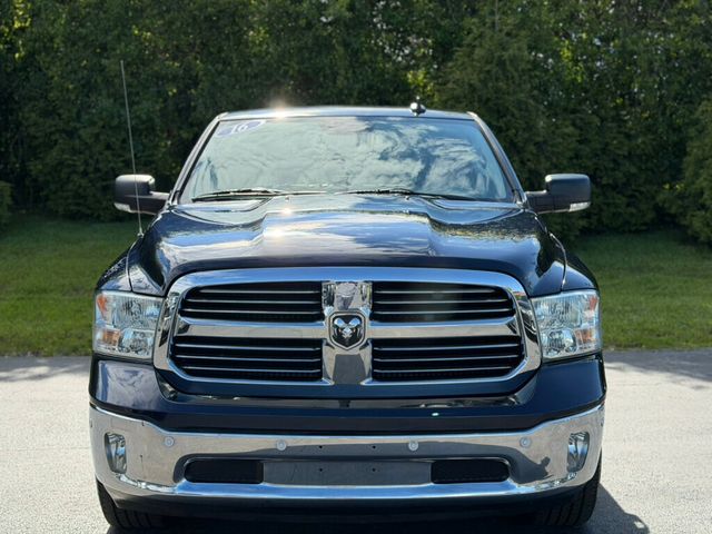 2016 Ram 1500 4WD Crew Cab 140.5" Big Horn - 23008568 - 9