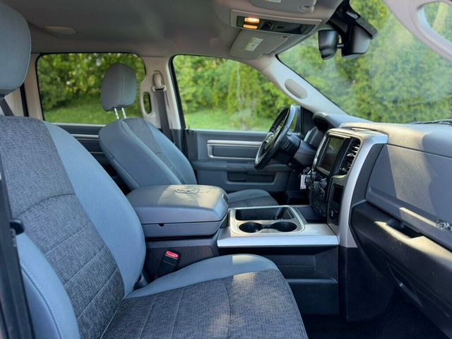 2016 Ram 1500 4WD Crew Cab 140.5" Big Horn - 23008568 - 23