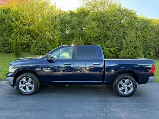 2016 Ram 1500 4WD Crew Cab 140.5" Big Horn - 23008568 - 2