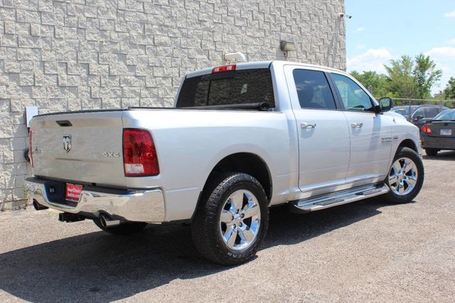 2016 Ram 1500 4WD Crew Cab 140.5" Big Horn - 22879043 - 5