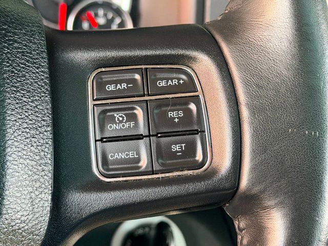 2016 Ram 1500 4WD Crew Cab 140.5" Big Horn - 23015718 - 30