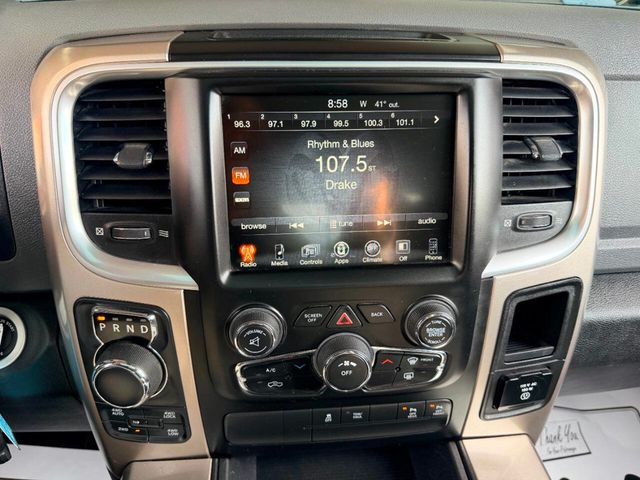 2016 Ram 1500 4WD Crew Cab 140.5" Big Horn - 23015718 - 34