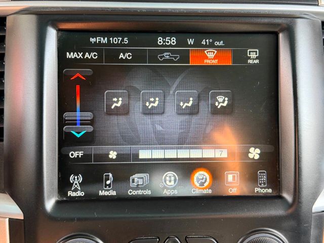 2016 Ram 1500 4WD Crew Cab 140.5" Big Horn - 23015718 - 40