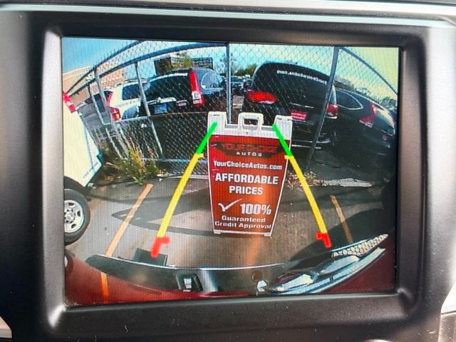 2016 Ram 1500 4WD Crew Cab 140.5" Big Horn - 23015718 - 50