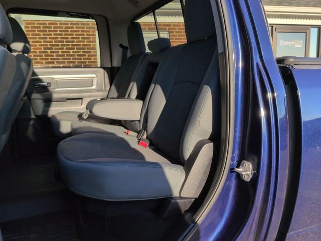 2016 Ram 1500 4WD Crew Cab 140.5" Big Horn - 23082076 - 23