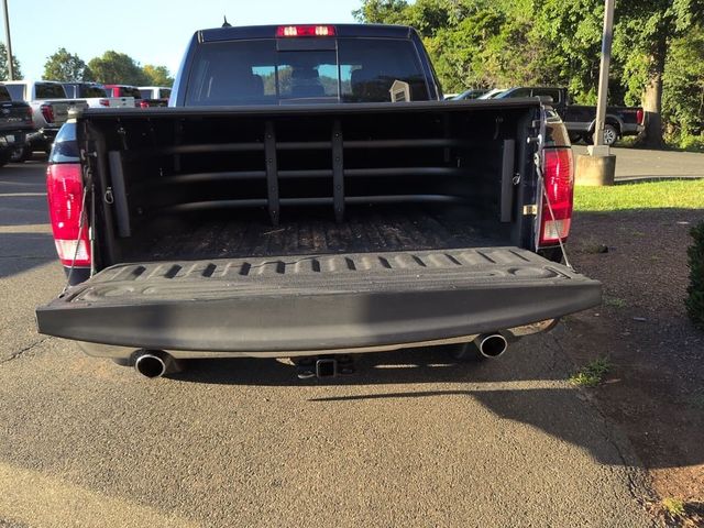 2016 Ram 1500 4WD Crew Cab 140.5" Big Horn - 23082076 - 6