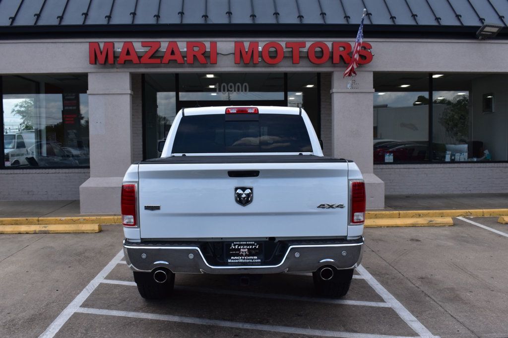 2016 Ram 1500 4WD Crew Cab 140.5" Laramie - 22839310 - 9