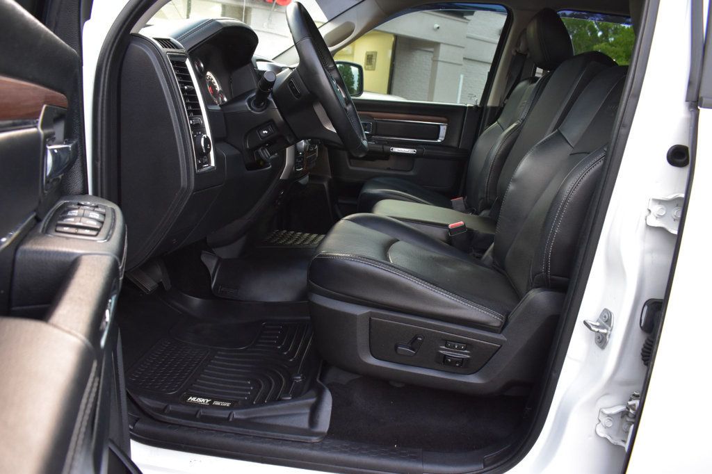 2016 Ram 1500 4WD Crew Cab 140.5" Laramie - 22839310 - 15