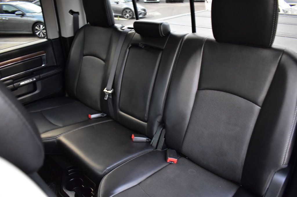 2016 Ram 1500 4WD Crew Cab 140.5" Laramie - 22839310 - 24
