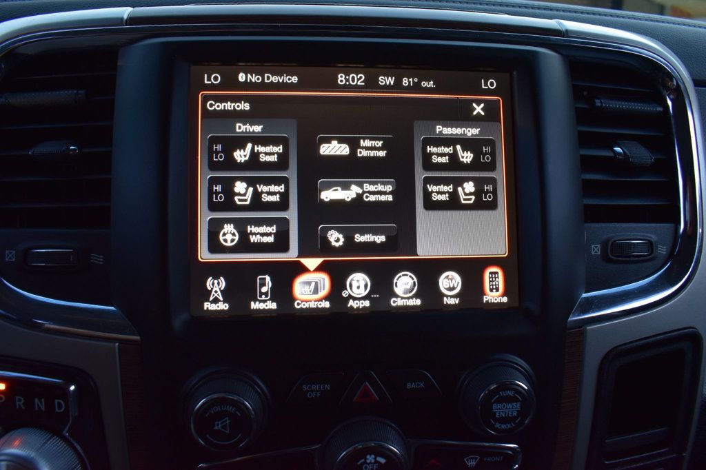 2016 Ram 1500 4WD Crew Cab 140.5" Laramie - 22839310 - 42