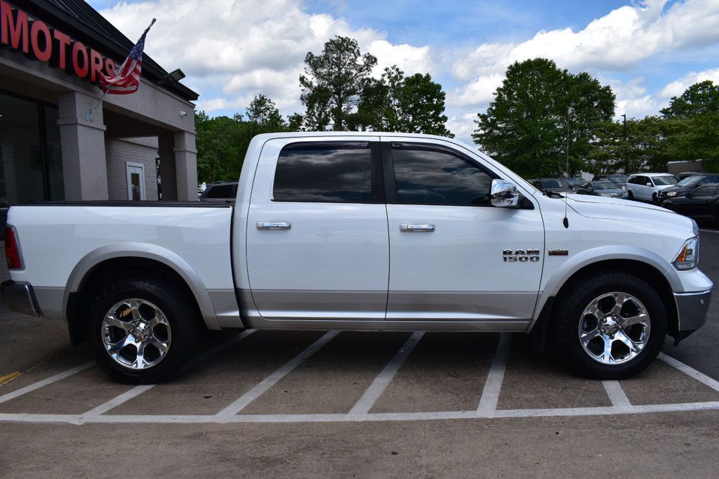 2016 Ram 1500 4WD Crew Cab 140.5" Laramie - 22839310 - 5