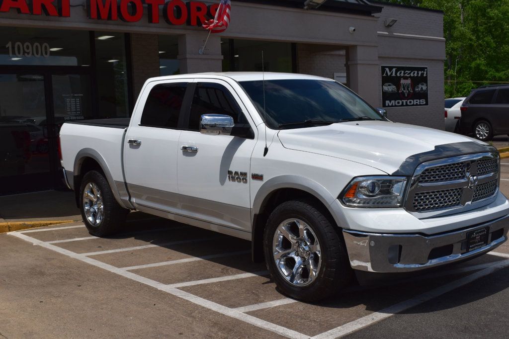 2016 Ram 1500 4WD Crew Cab 140.5" Laramie - 22839310 - 8