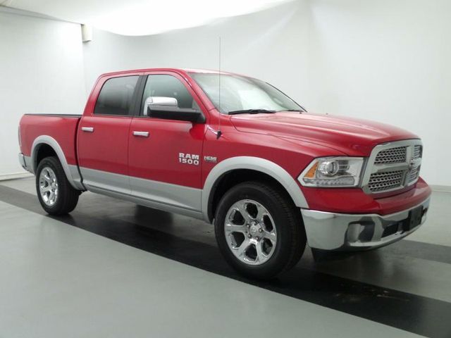 2016 Ram 1500 4WD Crew Cab 140.5" Laramie - 15400145 - 1
