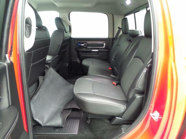 2016 Ram 1500 4WD Crew Cab 140.5" Laramie - 15400145 - 5