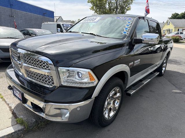 2016 Ram 1500 4WD Crew Cab 140.5" Laramie - 23036799 - 4