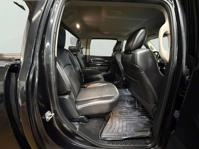 2016 Ram 1500 4WD Crew Cab 140.5" Laramie - 22982595 - 26