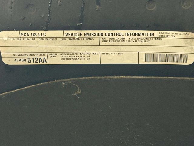 2016 Ram 1500 4WD Crew Cab 140.5" Laramie - 22982595 - 27