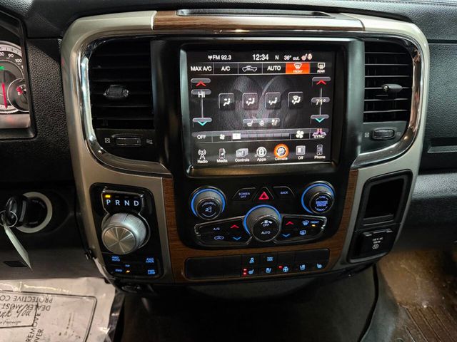 2016 Ram 1500 4WD Crew Cab 140.5" Laramie - 22982595 - 33