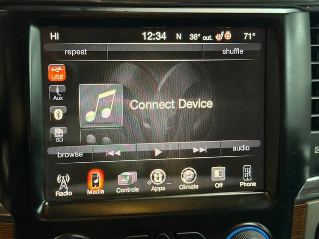 2016 Ram 1500 4WD Crew Cab 140.5" Laramie - 22982595 - 36