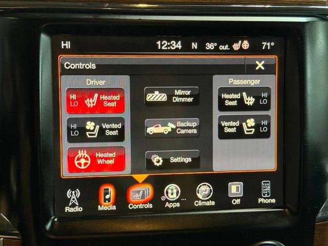 2016 Ram 1500 4WD Crew Cab 140.5" Laramie - 22982595 - 37