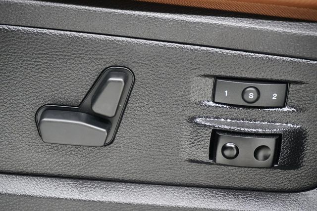 2016 Ram 1500 4WD Crew Cab 140.5" Longhorn - 23000877 - 14