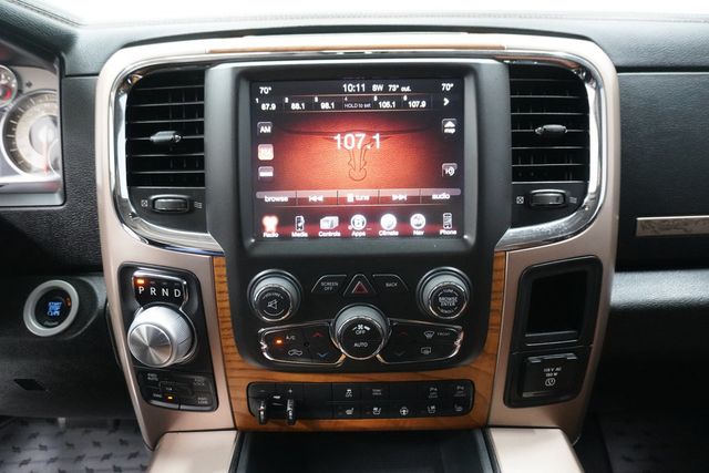 2016 Ram 1500 4WD Crew Cab 140.5" Longhorn - 23000877 - 20