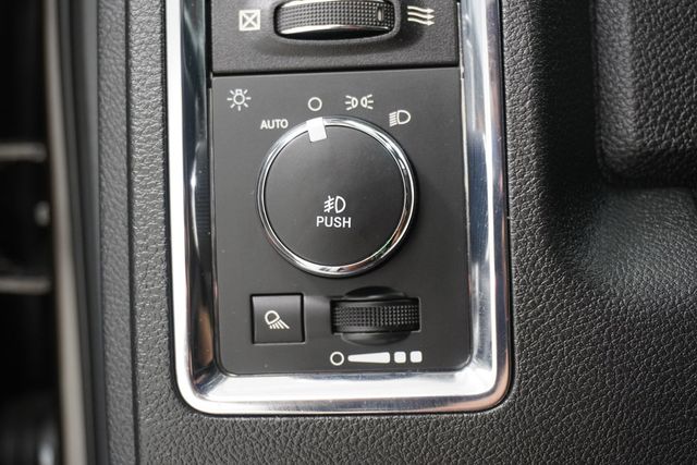 2016 Ram 1500 4WD Crew Cab 140.5" Longhorn - 23000877 - 25