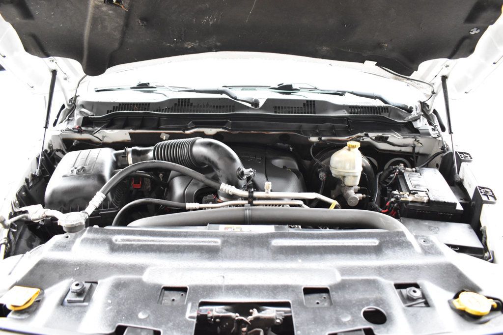 2016 Ram 1500 4WD Crew Cab 140.5" Rebel - 23067852 - 11