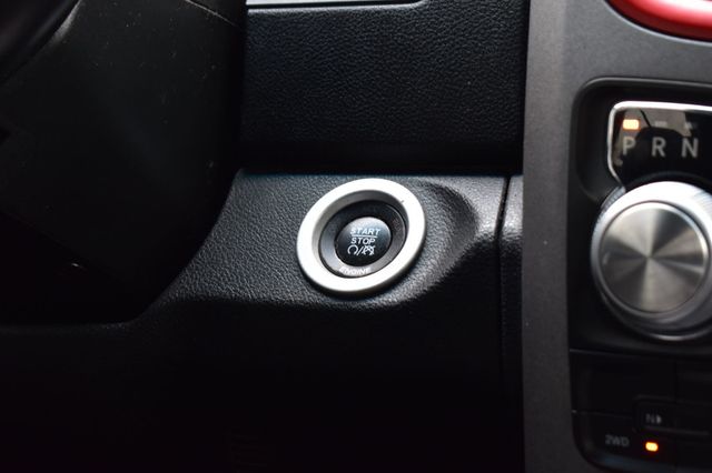 2016 Ram 1500 4WD Crew Cab 140.5" Rebel - 23067852 - 33