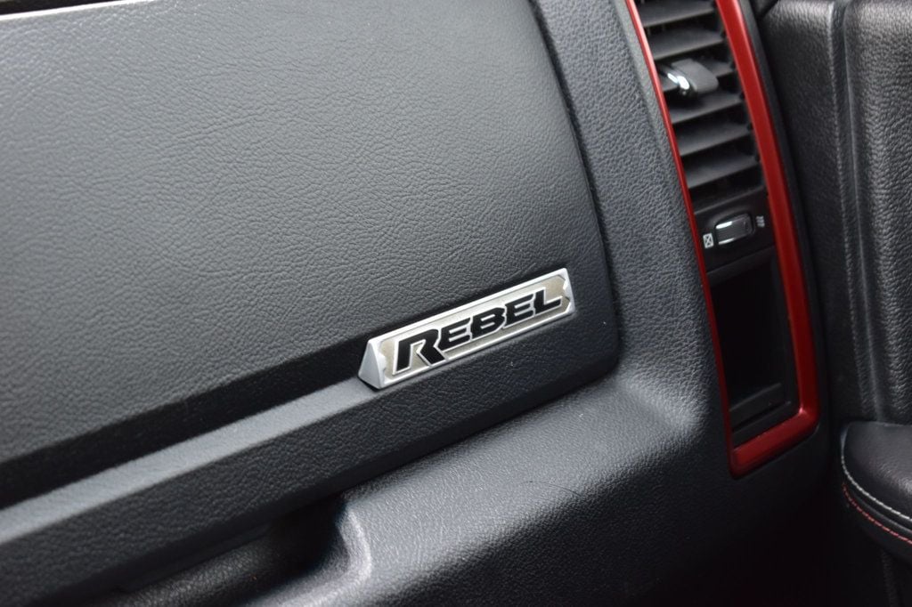 2016 Ram 1500 4WD Crew Cab 140.5" Rebel - 23067852 - 49