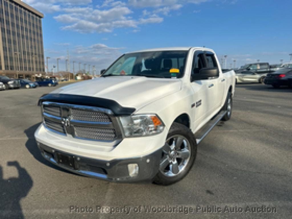 2016 Ram 1500 4WD Crew Cab 140.5" SLT - 22970762 | Video 1