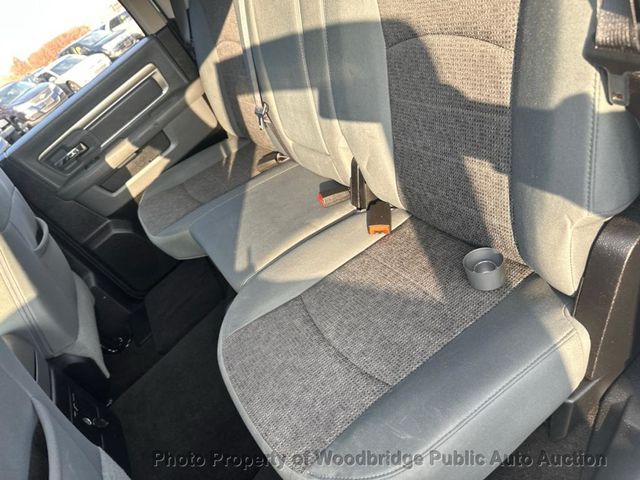 2016 Ram 1500 4WD Crew Cab 140.5" SLT - 22970762 - 9