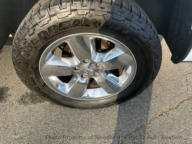 2016 Ram 1500 4WD Crew Cab 140.5" SLT - 22970762 - 14