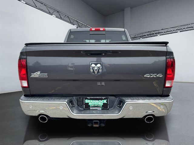 2016 Ram 1500 4WD Crew Cab 140.5" SLT - 23033904 - 6