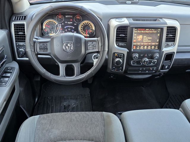 2016 Ram 1500 4WD Crew Cab 140.5" SLT - 22982681 - 10