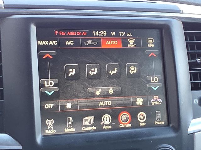 2016 Ram 1500 4WD Crew Cab 140.5" SLT - 22982681 - 13