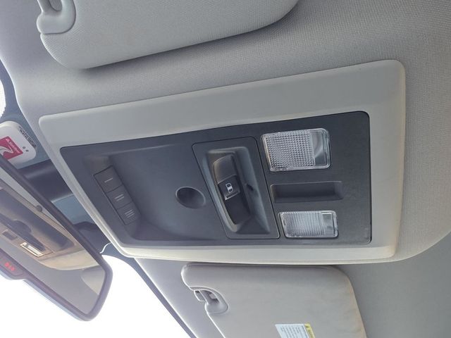 2016 Ram 1500 4WD Crew Cab 140.5" SLT - 22982681 - 24