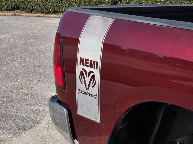 2016 Ram 1500 4WD Crew Cab 140.5" SLT - 22982681 - 28