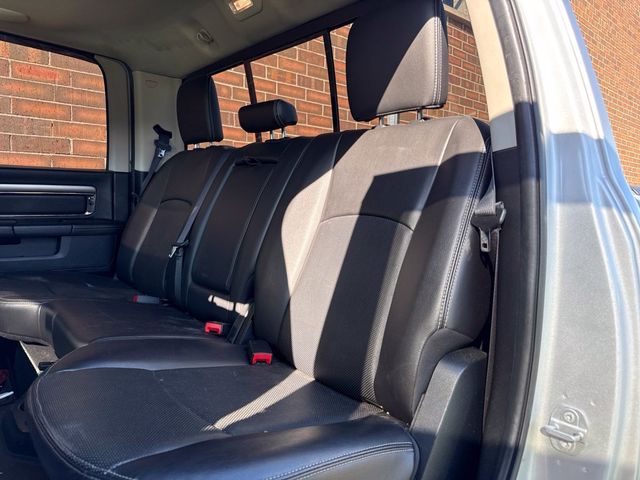 2016 Ram 1500 4WD Crew Cab 140.5" Sport - 23099155 - 13