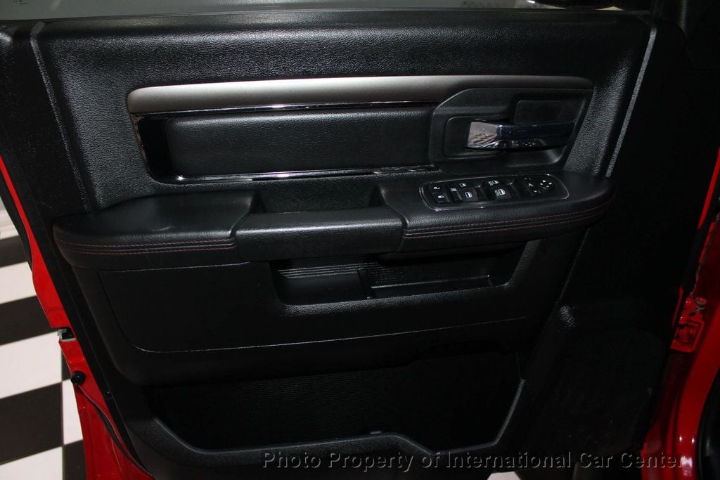 2016 Ram 1500 Sport photo 10