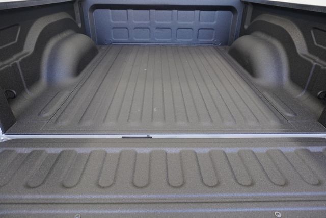 2016 Ram 1500 4WD Crew Cab 140.5" Tradesman - 22968888 - 20