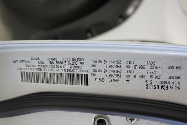 2016 Ram 1500 4WD Crew Cab 140.5" Tradesman - 22968888 - 25