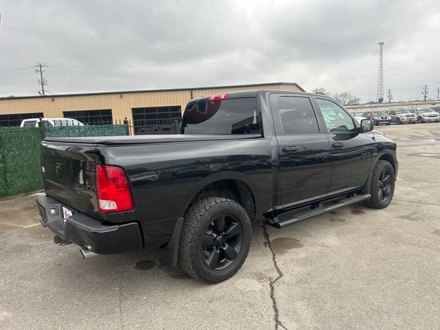 2016 Ram 1500 4WD Crew Cab 140.5" Tradesman - 22956040 - 3