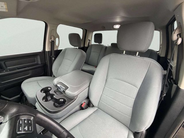 2016 Ram 1500 4WD Crew Cab 140.5" Tradesman - 22993941 - 14